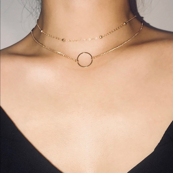 Jewelry - 1 left! Chic Circle Choker